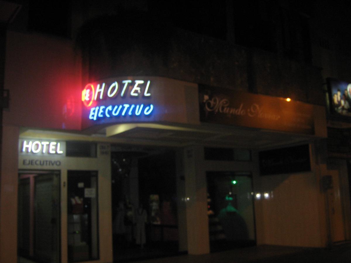 Hotel Ejecutivo เปเรย์รา ภายนอก รูปภาพ
