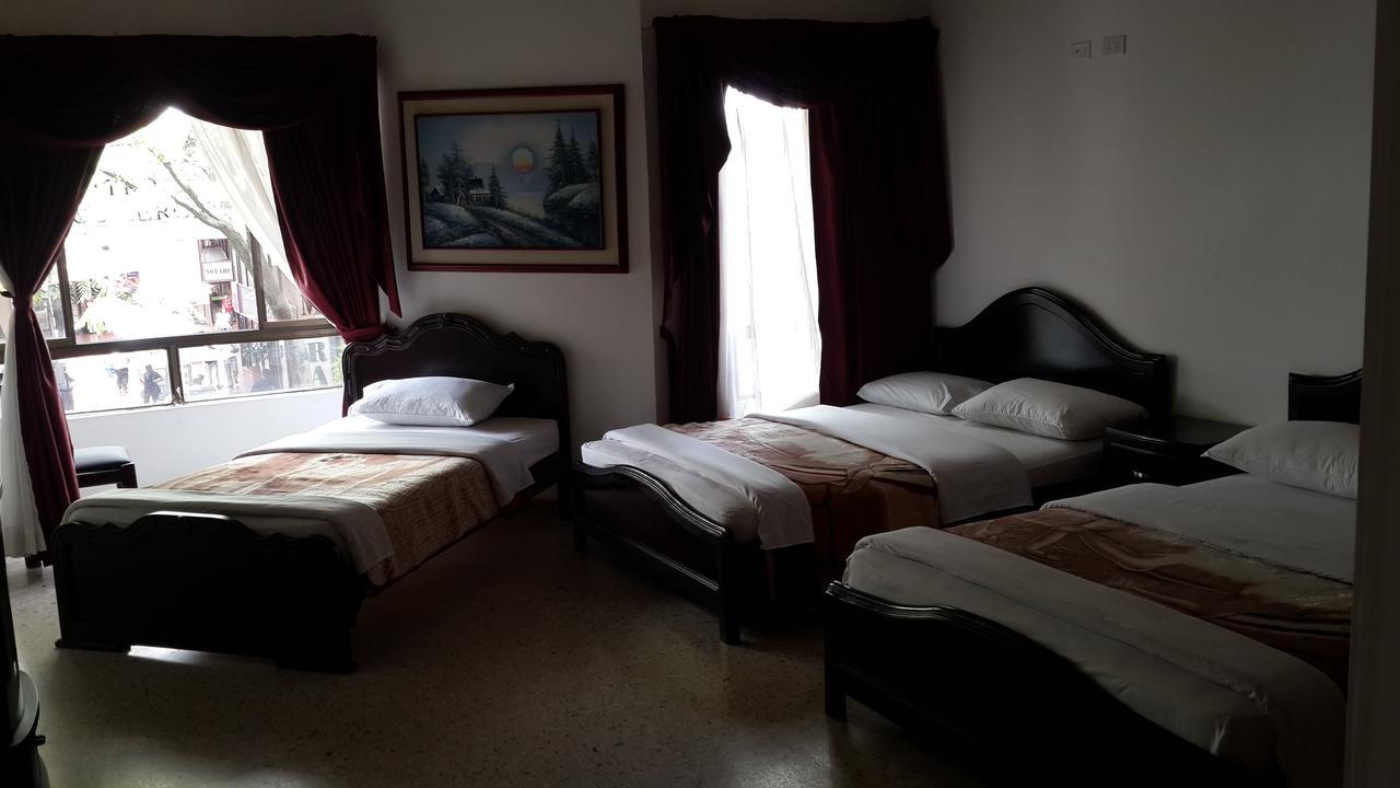 Hotel Ejecutivo เปเรย์รา ภายนอก รูปภาพ