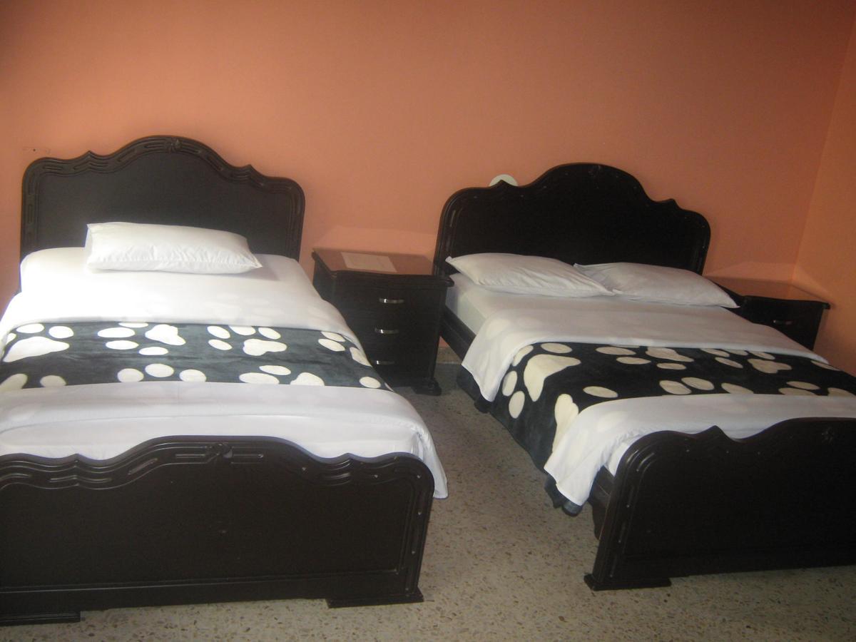 Hotel Ejecutivo เปเรย์รา ภายนอก รูปภาพ
