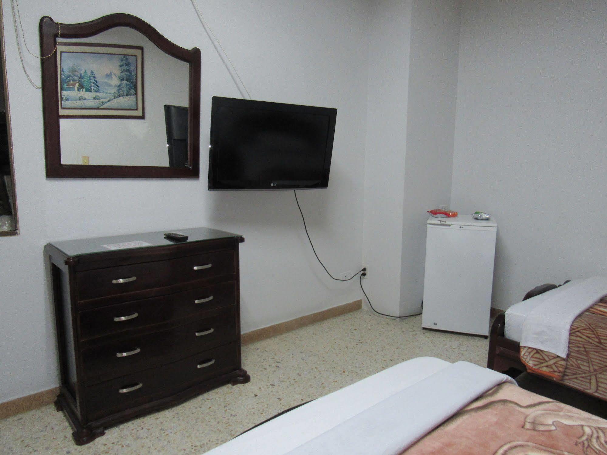 Hotel Ejecutivo เปเรย์รา ภายนอก รูปภาพ