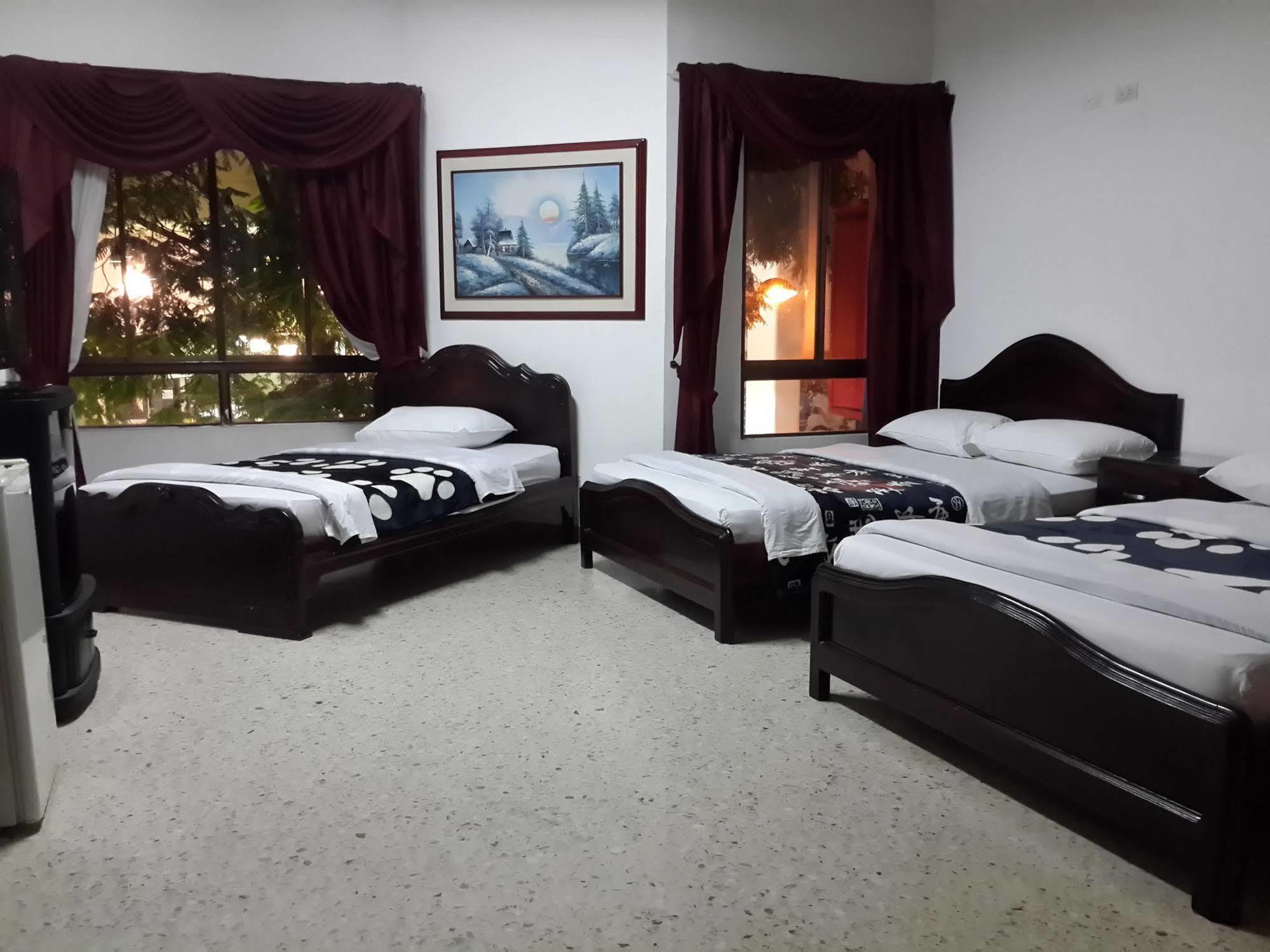 Hotel Ejecutivo เปเรย์รา ภายนอก รูปภาพ
