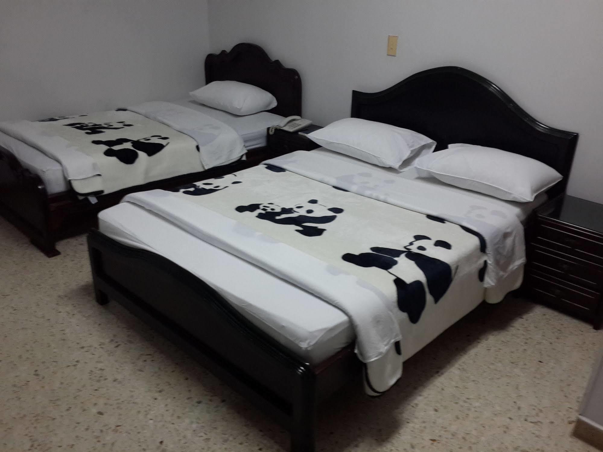 Hotel Ejecutivo เปเรย์รา ภายนอก รูปภาพ