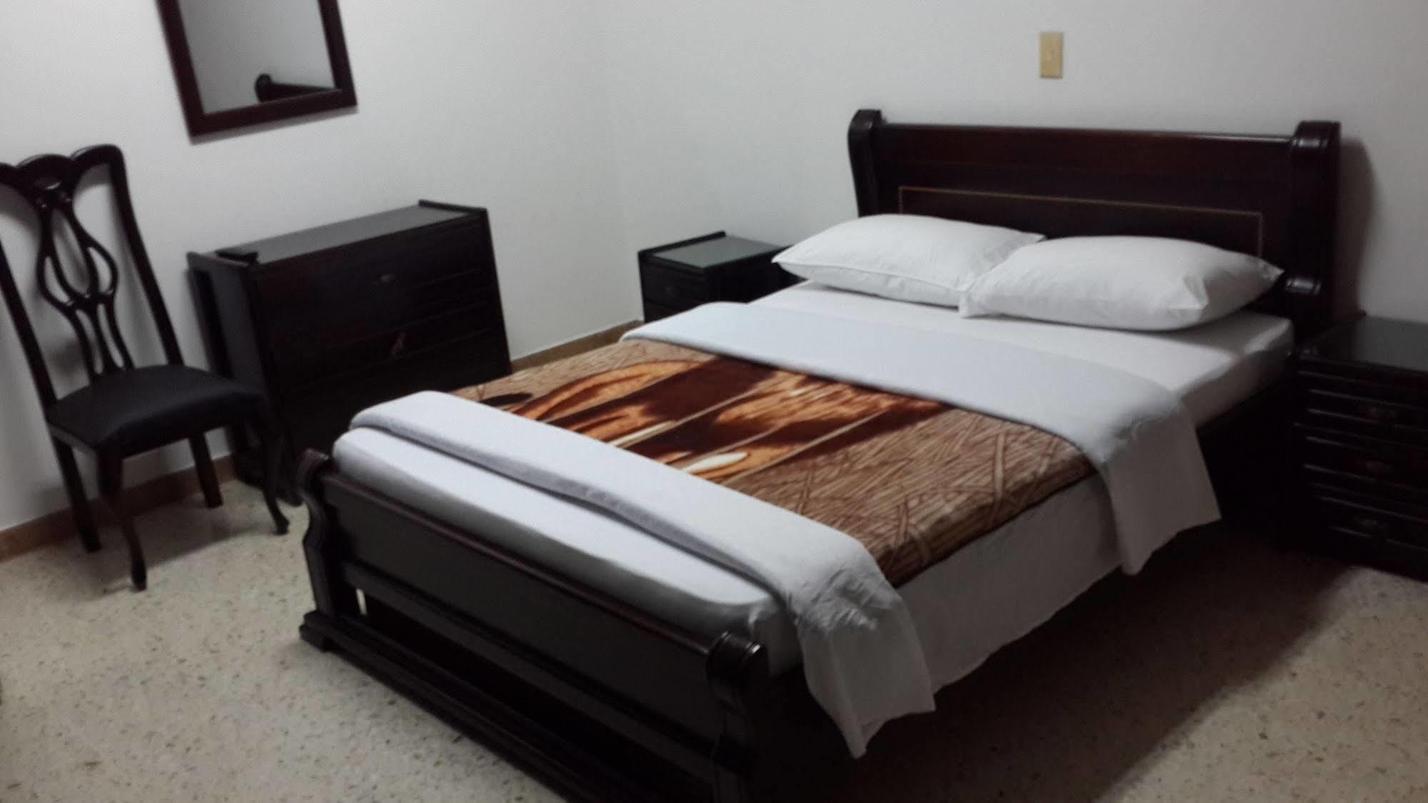 Hotel Ejecutivo เปเรย์รา ภายนอก รูปภาพ
